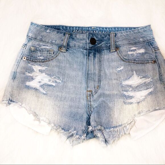 American Eagle cheeky distressed shorts - Picture 1 of 4